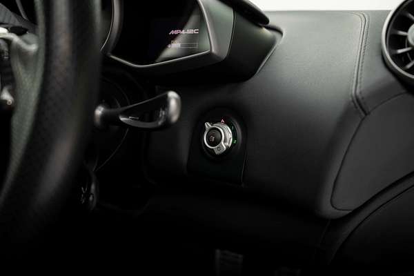 2012 McLaren MP4-12C 12C