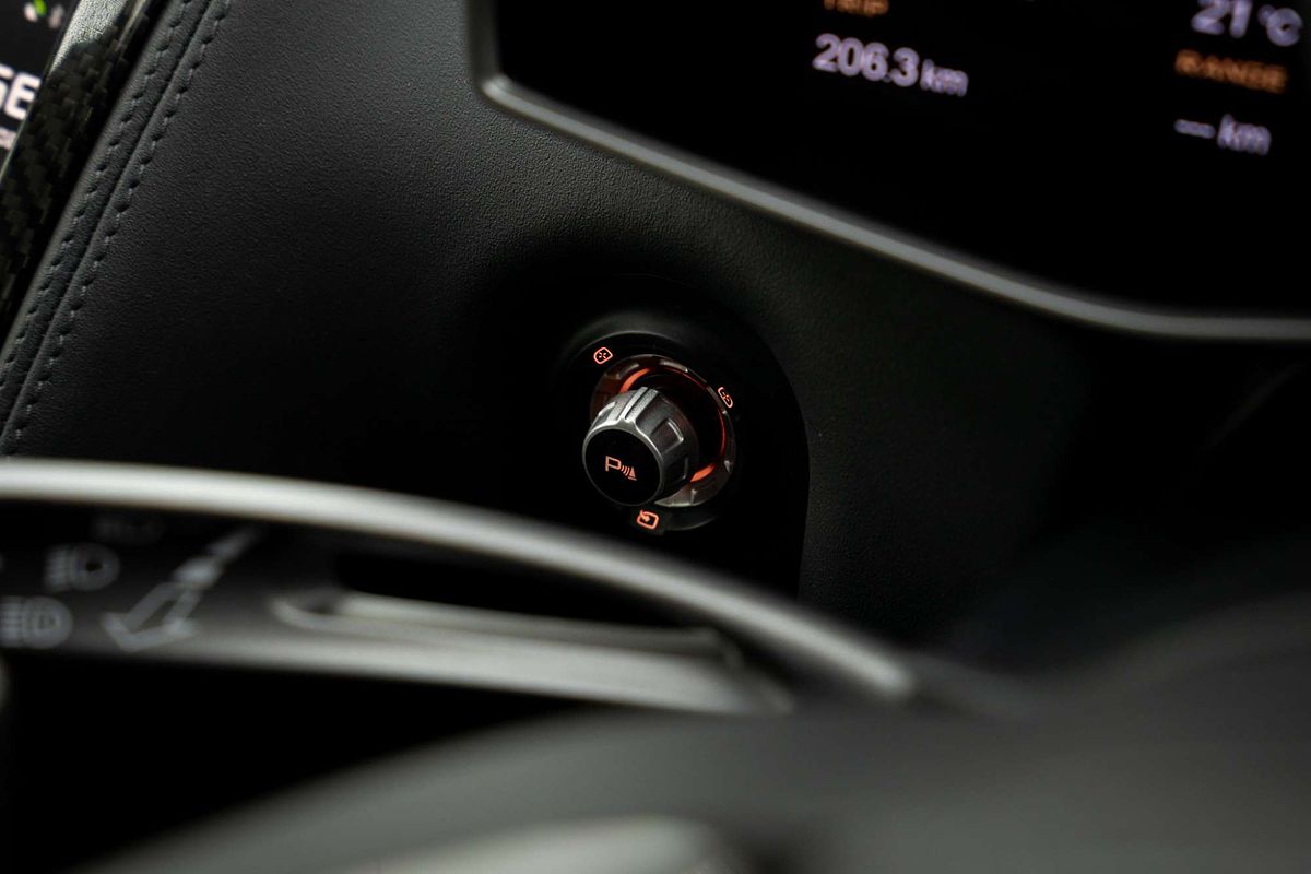 2012 McLaren MP4-12C 12C