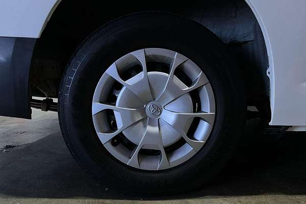 2021 Toyota Hiace Commuter GDH322R ELWB High Roof