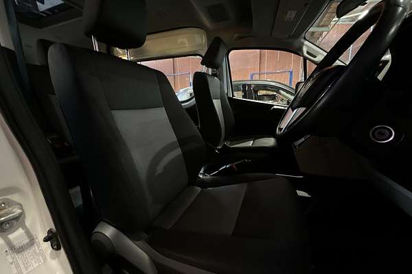 2021 Toyota Hiace Commuter GDH322R ELWB High Roof