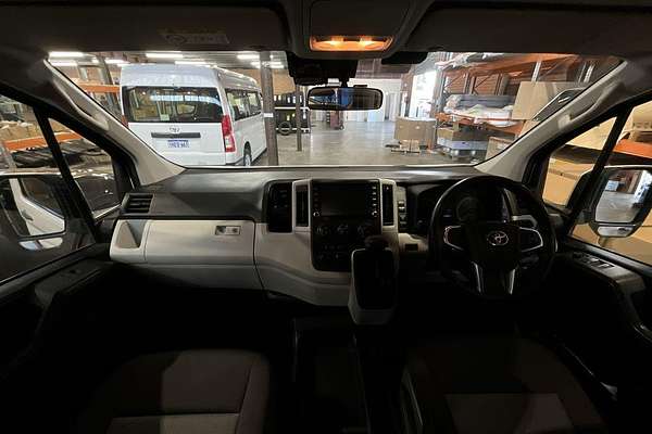 2021 Toyota Hiace Commuter GDH322R ELWB High Roof
