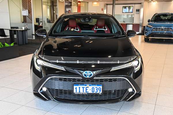 2018 Toyota COROLLA ZR HYBRID ZWE211R