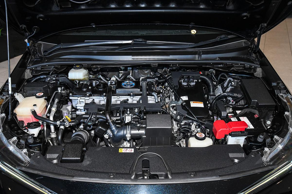 2018 Toyota COROLLA ZR HYBRID ZWE211R