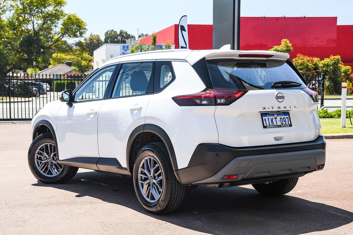 2024 Nissan X-TRAIL ST T33
