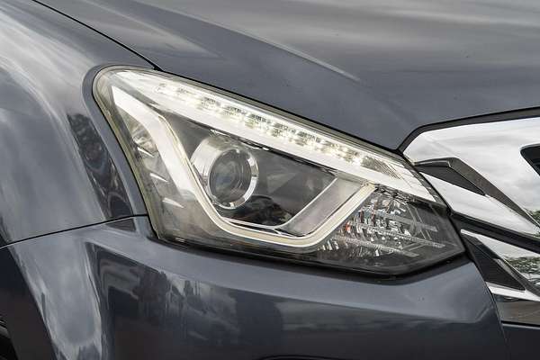 2017 Isuzu MU-X LS-T