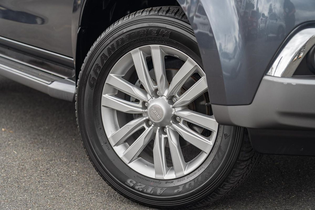 2017 Isuzu MU-X LS-T