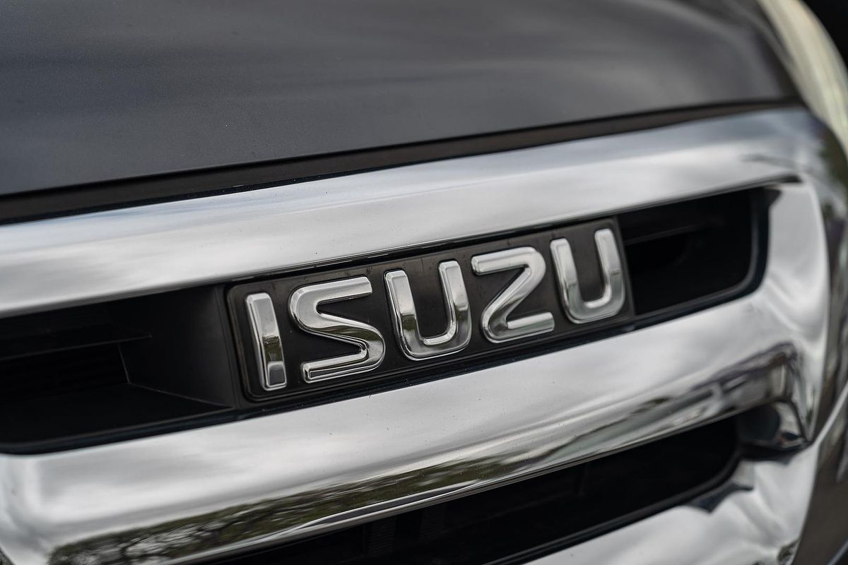 2017 Isuzu MU-X LS-T