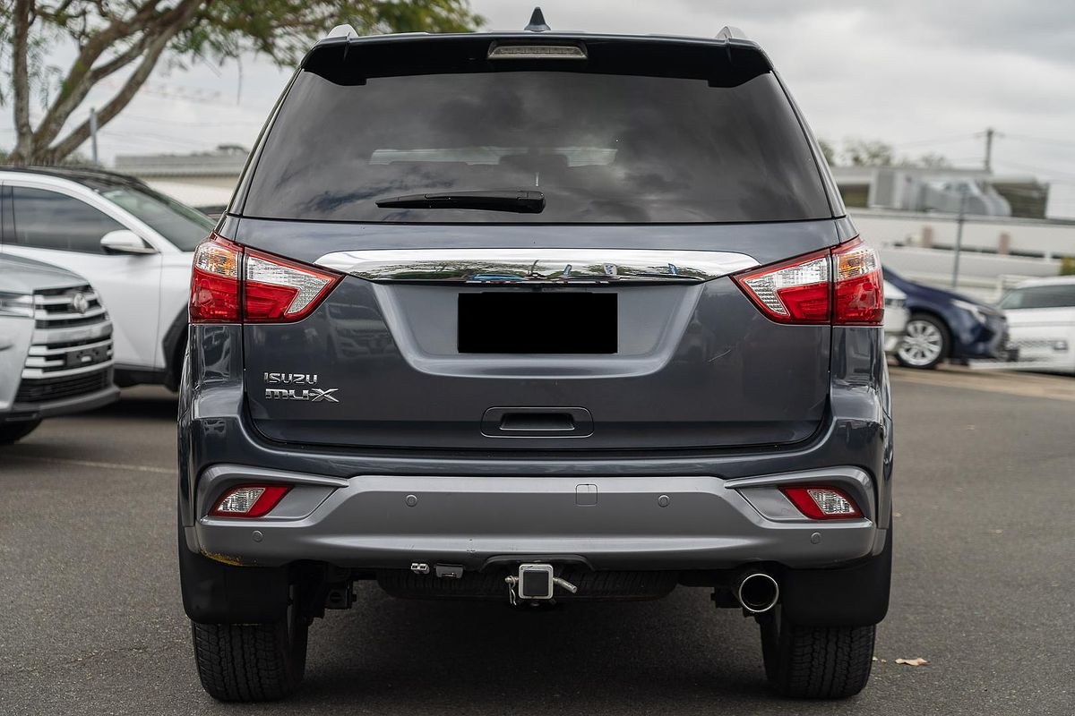 2017 Isuzu MU-X LS-T