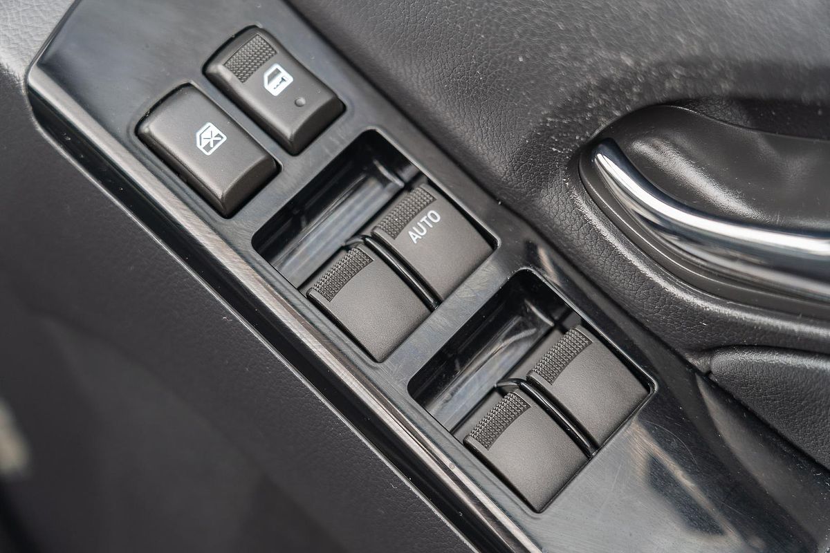 2017 Isuzu MU-X LS-T