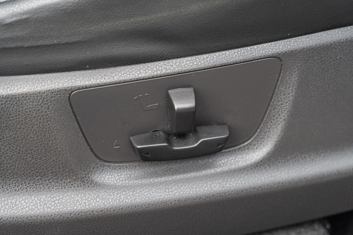 2017 Isuzu MU-X LS-T