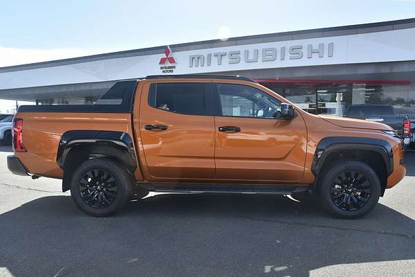 2025 Mitsubishi Triton GSR MV 4X4
