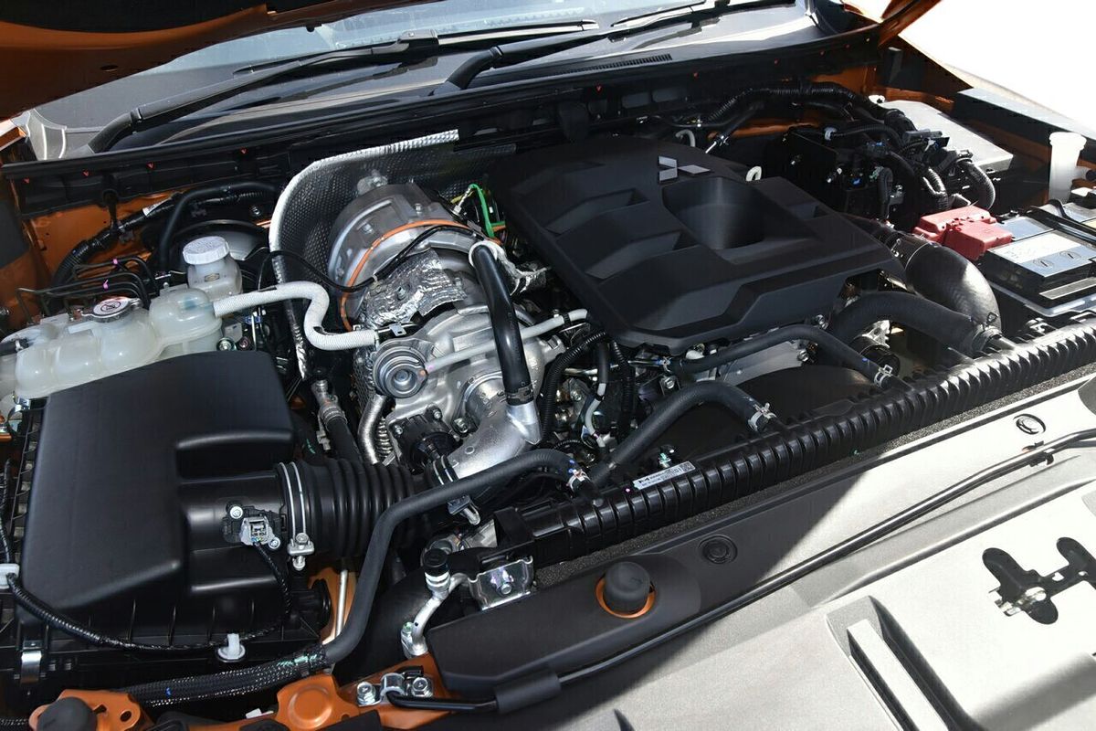 2025 Mitsubishi Triton GSR MV 4X4