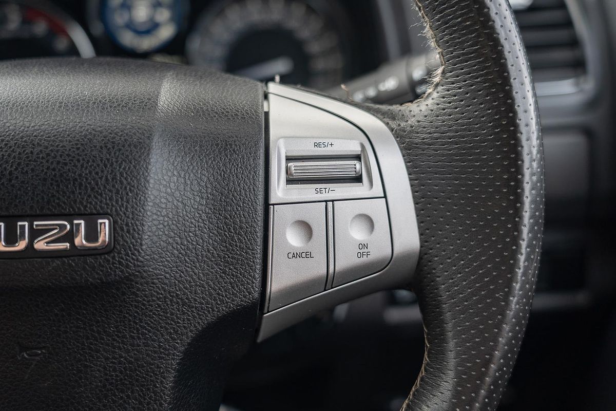 2017 Isuzu MU-X LS-T