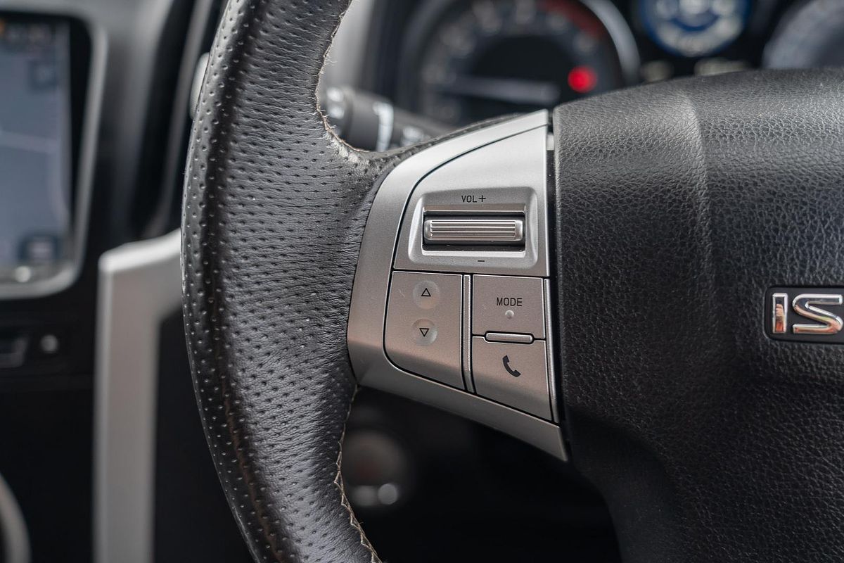 2017 Isuzu MU-X LS-T