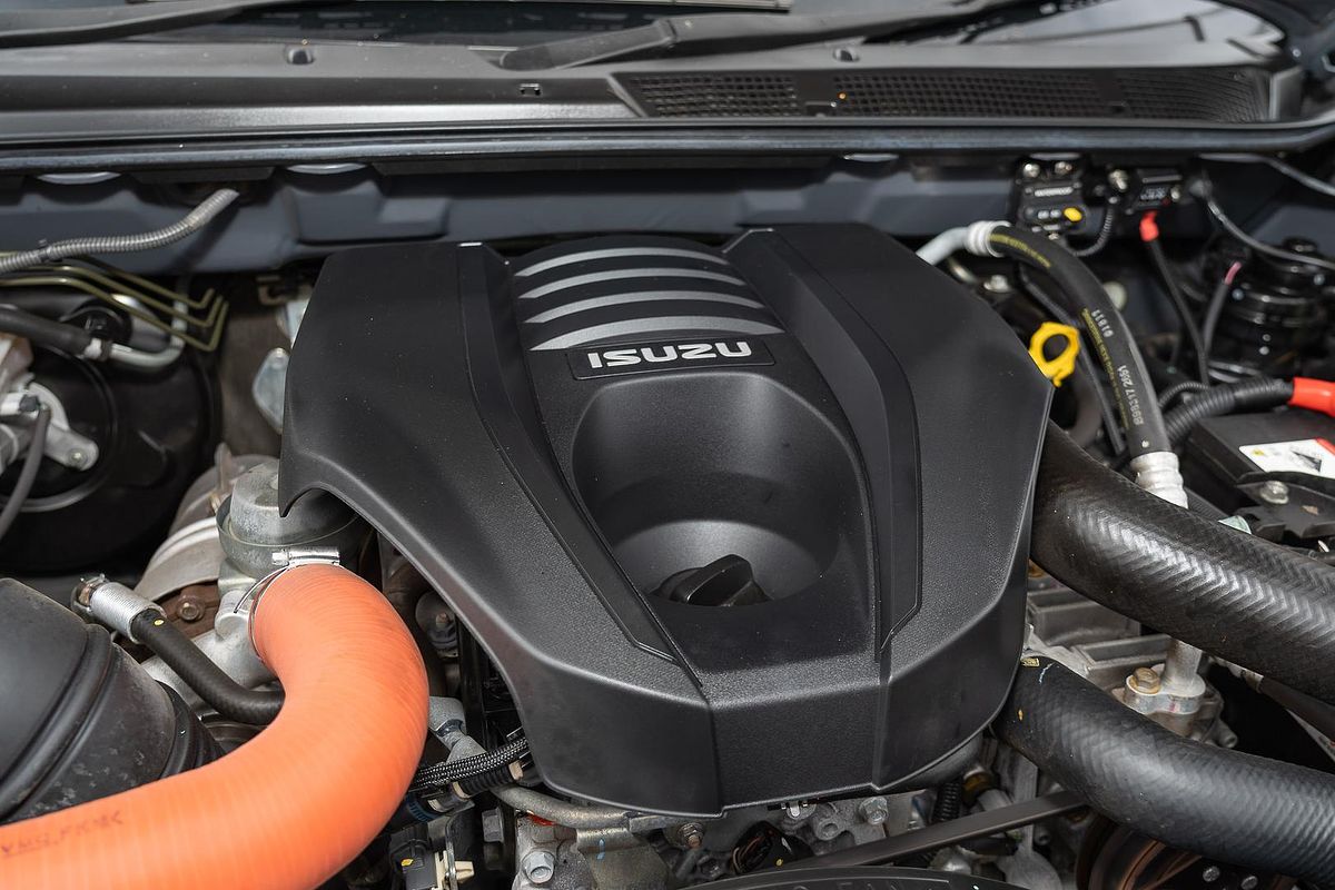 2017 Isuzu MU-X LS-T