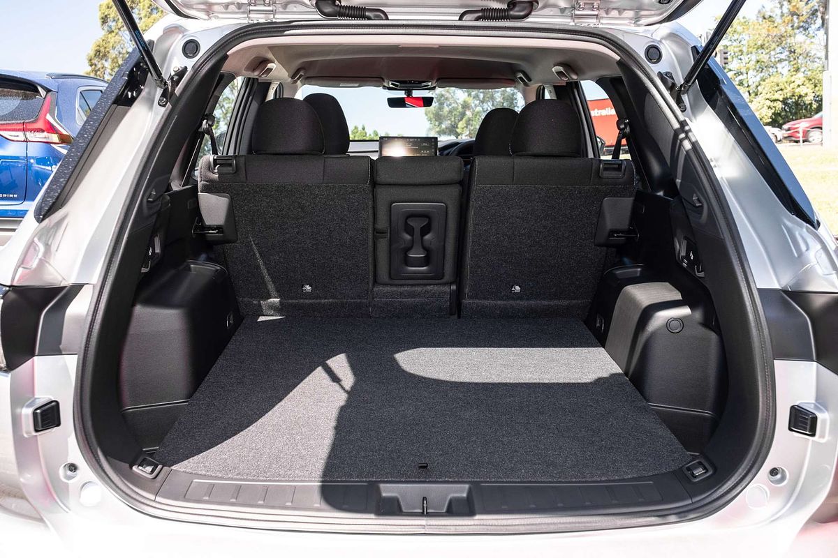 2025 Mitsubishi Outlander ES ZM