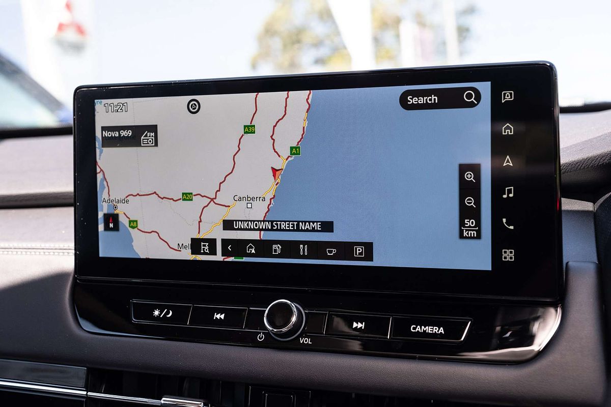 2025 Mitsubishi Outlander ES ZM