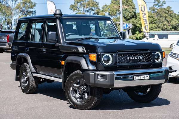 2025 Toyota Landcruiser Workmate GDJL76R