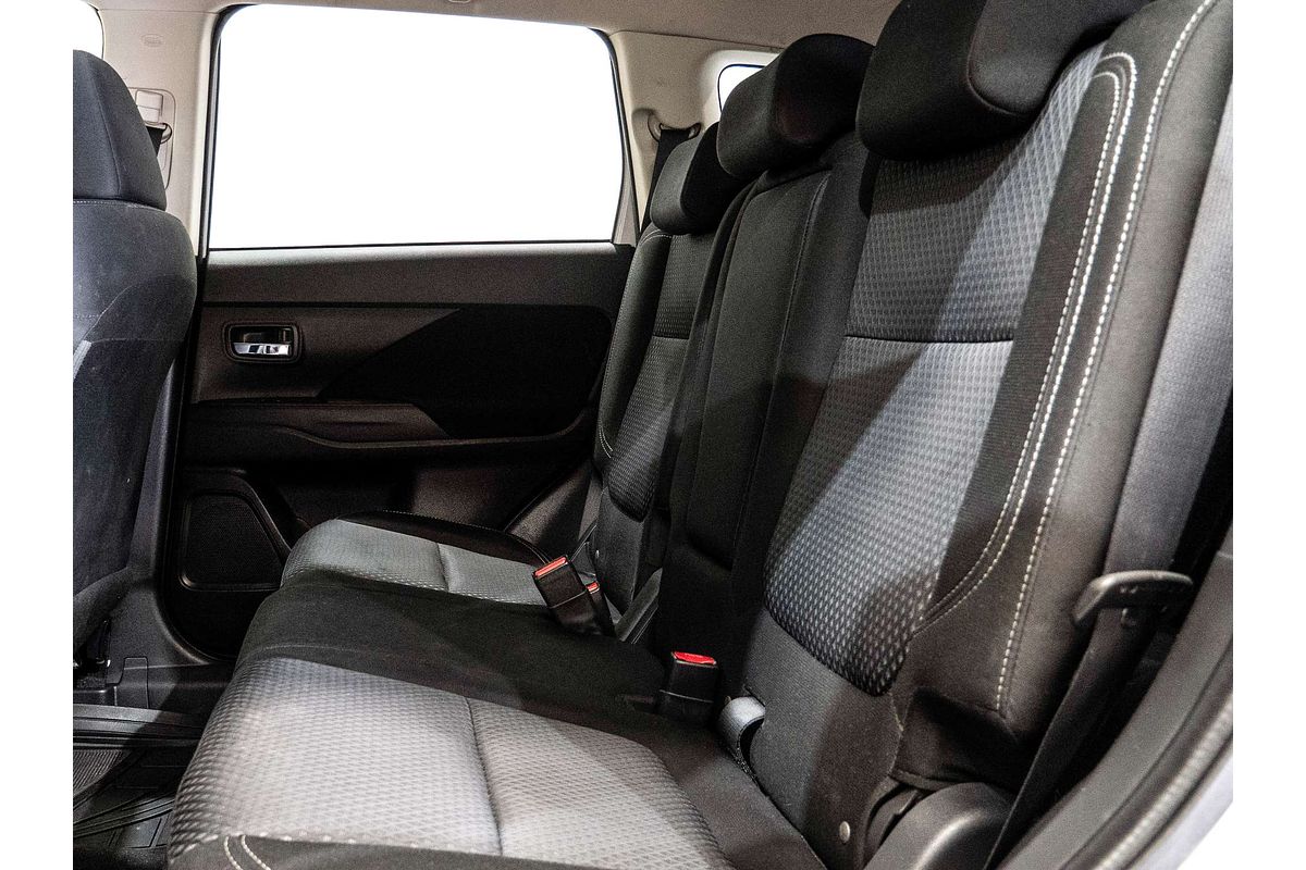 2019 Mitsubishi Outlander ES ZL