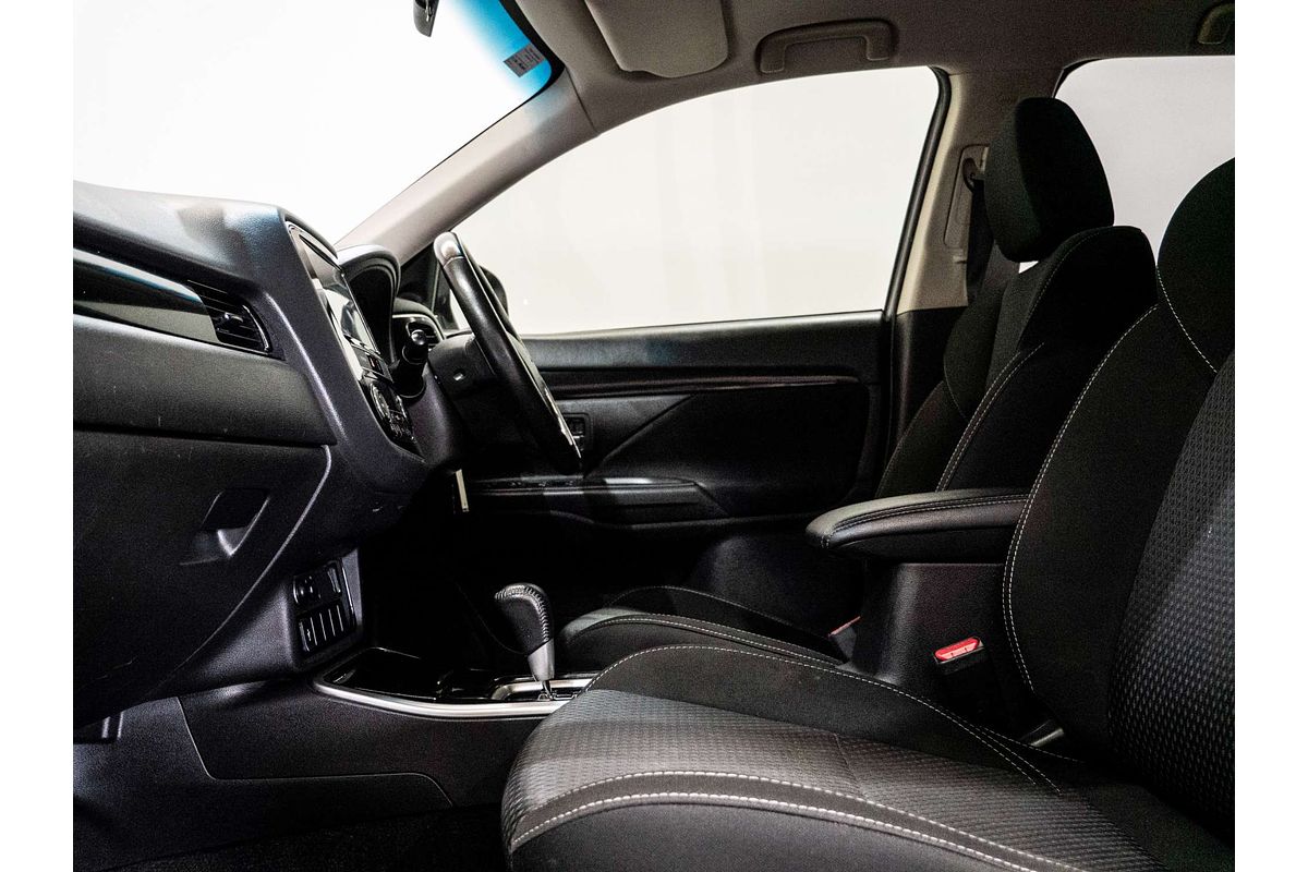 2019 Mitsubishi Outlander ES ZL