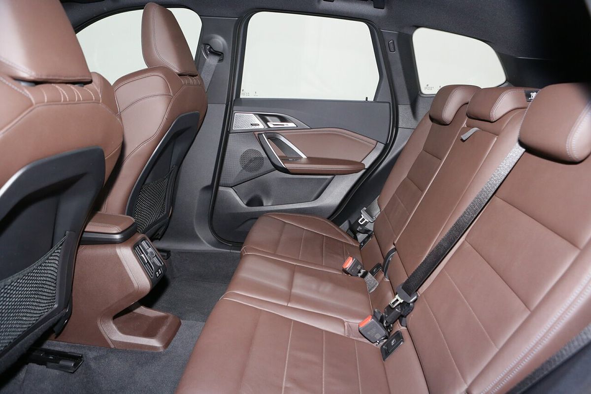 2023 BMW X1 sDrive18i U11