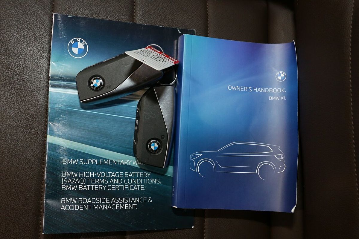 2023 BMW X1 sDrive18i U11
