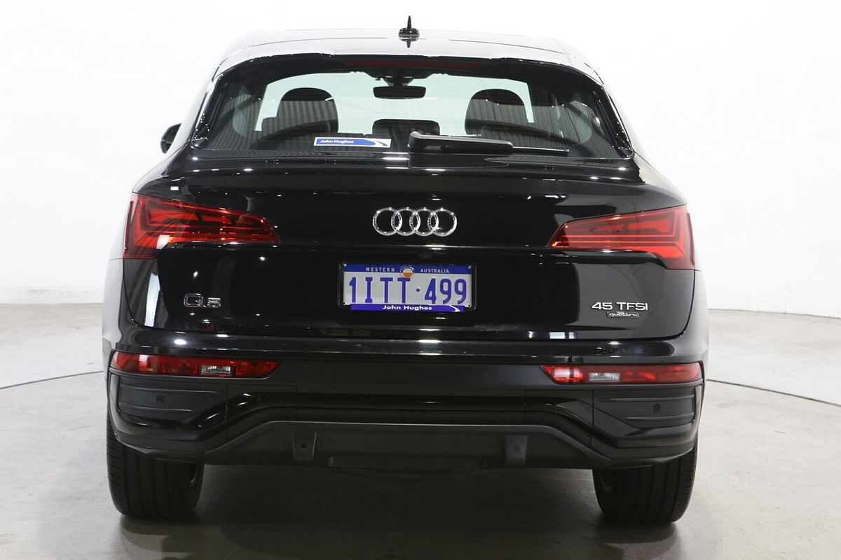 2022 Audi Q5 45 TFSI S line FY