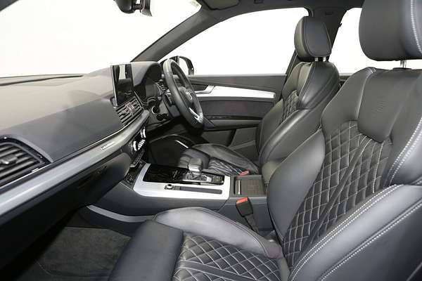 2022 Audi Q5 45 TFSI S line FY