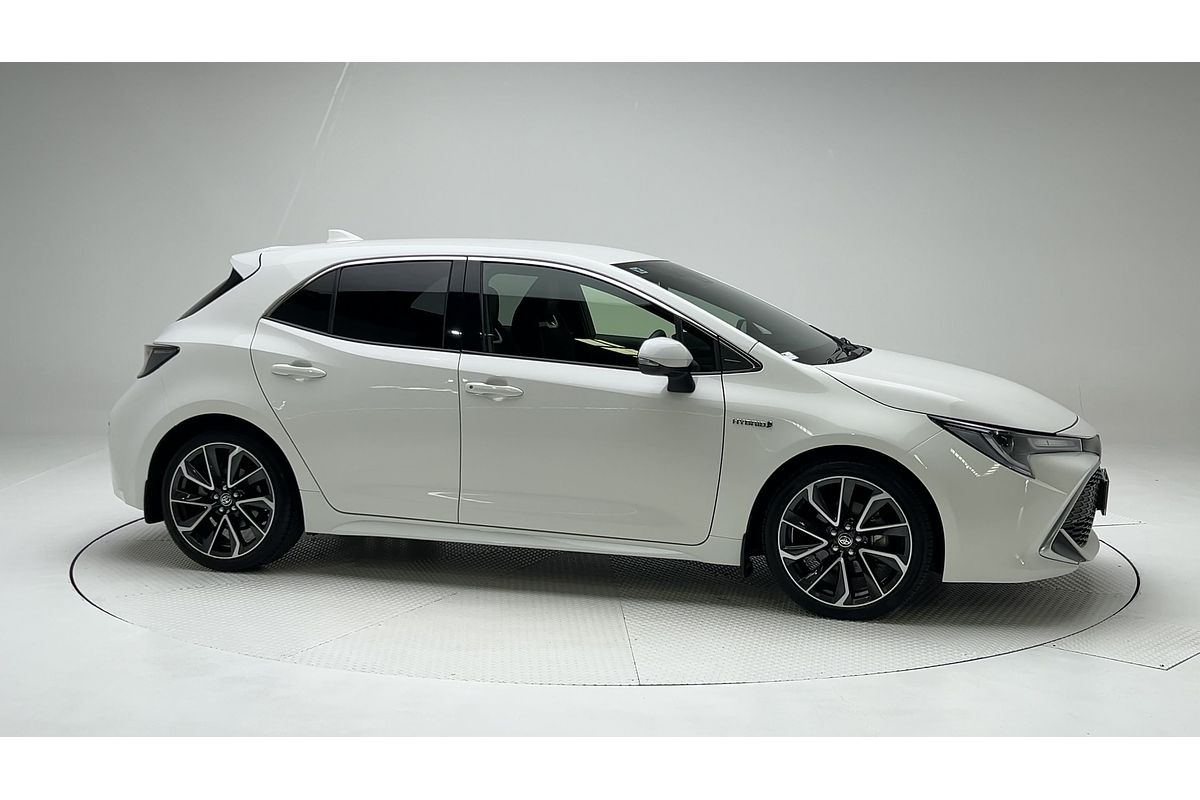 2019 Toyota Corolla ZR Hybrid ZWE211R