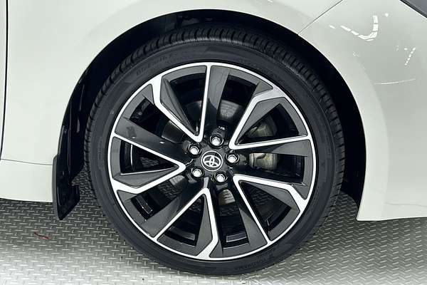 2019 Toyota Corolla ZR Hybrid ZWE211R