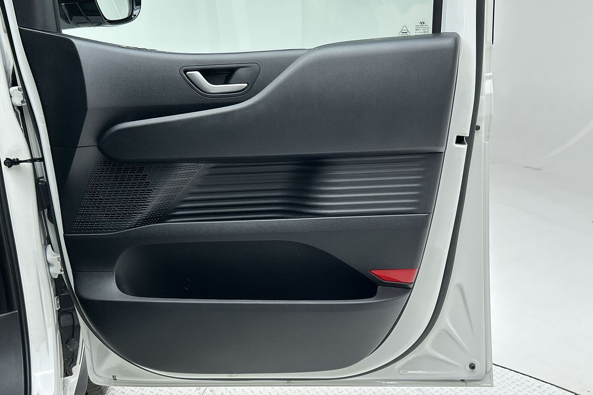 2024 Hyundai STARIA LOAD Premium US4.V3