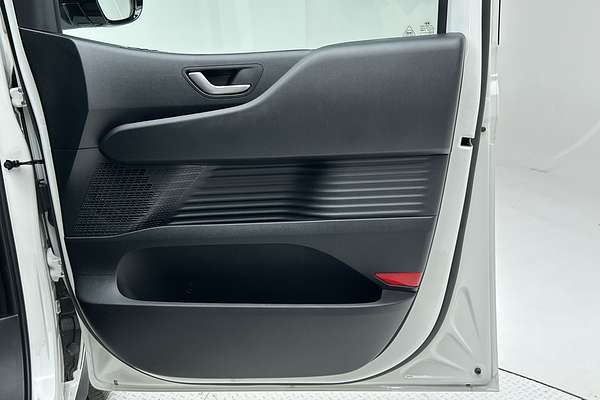 2024 Hyundai STARIA LOAD Premium US4.V3