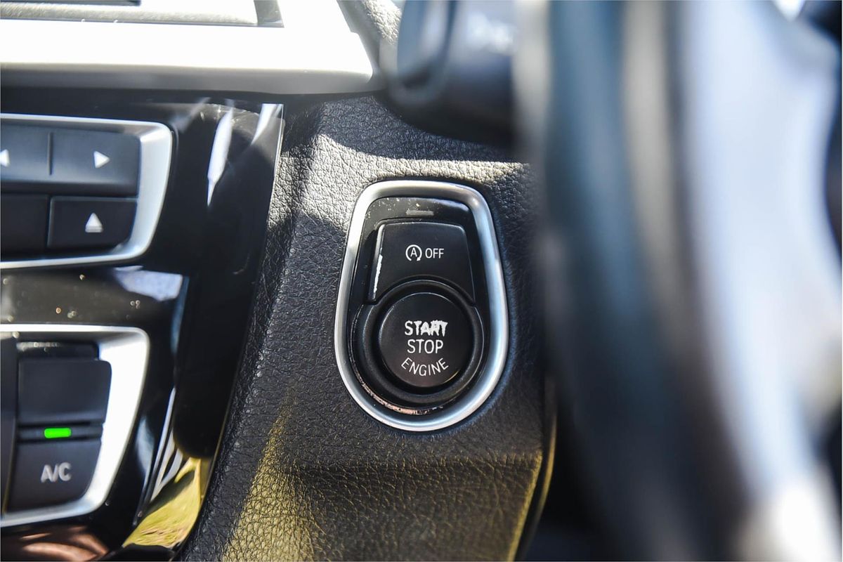 2016 BMW 3 Series 330i Sport Line F30 LCI