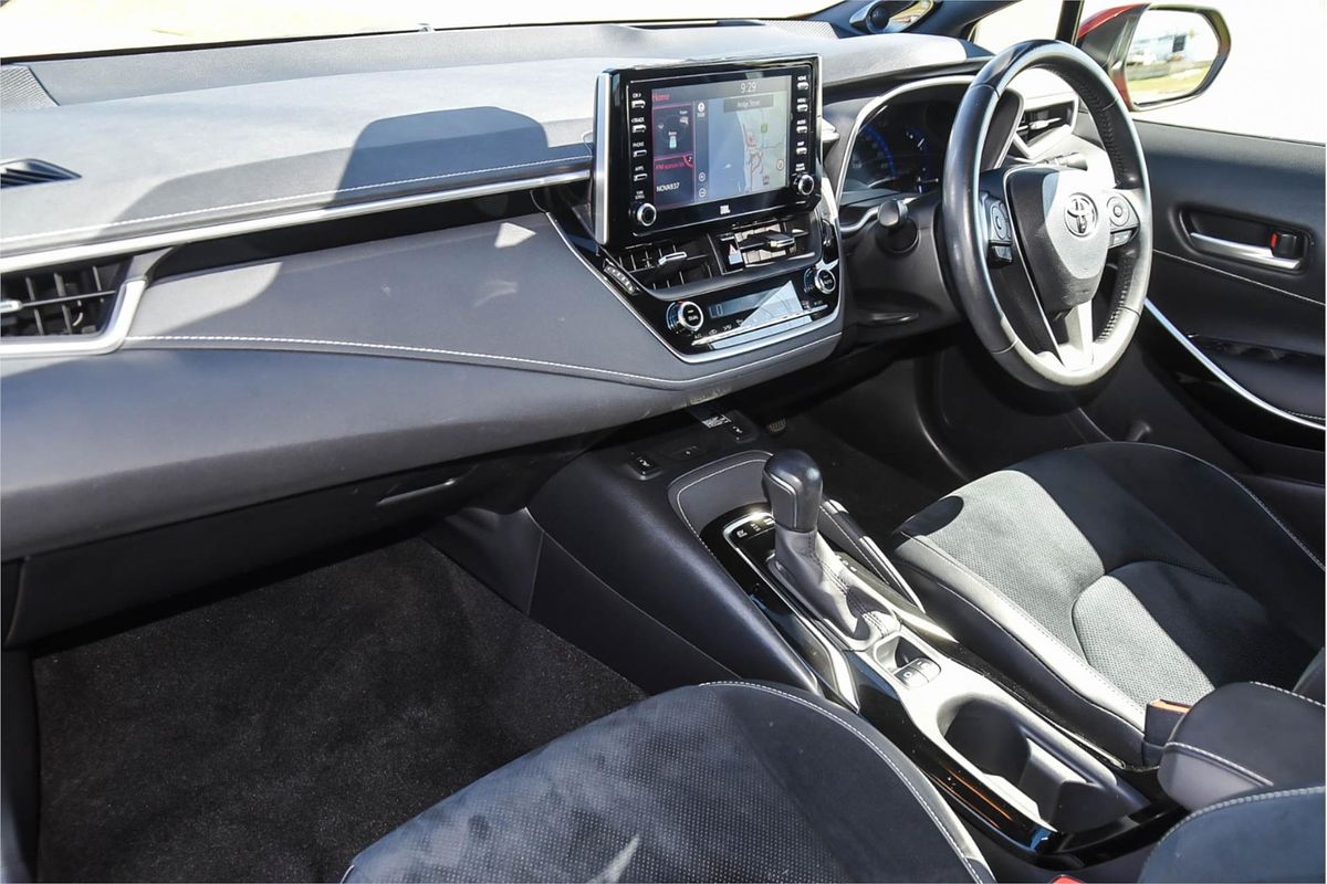 2019 Toyota Corolla ZR Hybrid ZWE211R