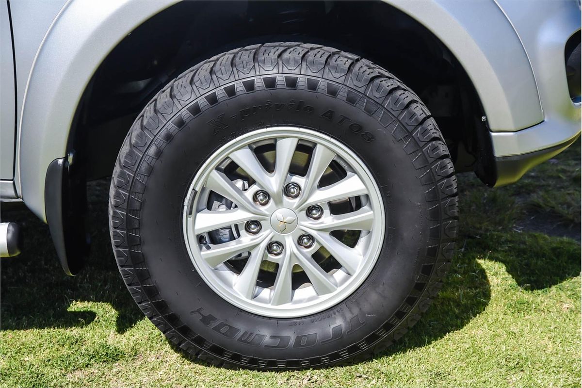 2015 Mitsubishi Challenger PC