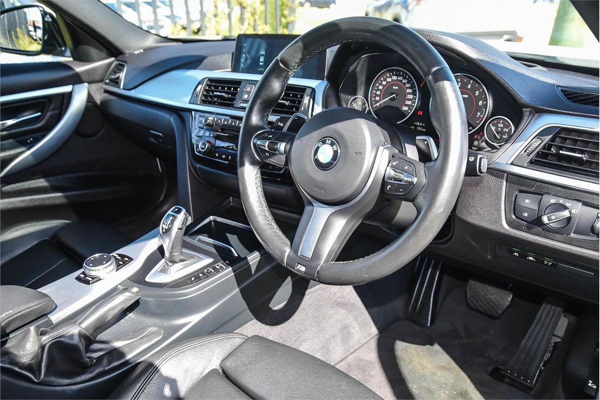 2016 BMW 3 Series 330i Sport Line F30 LCI