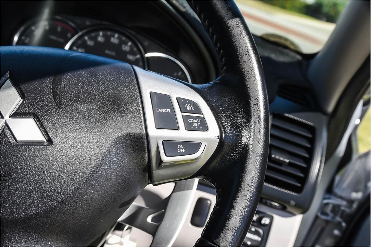 2015 Mitsubishi Challenger PC