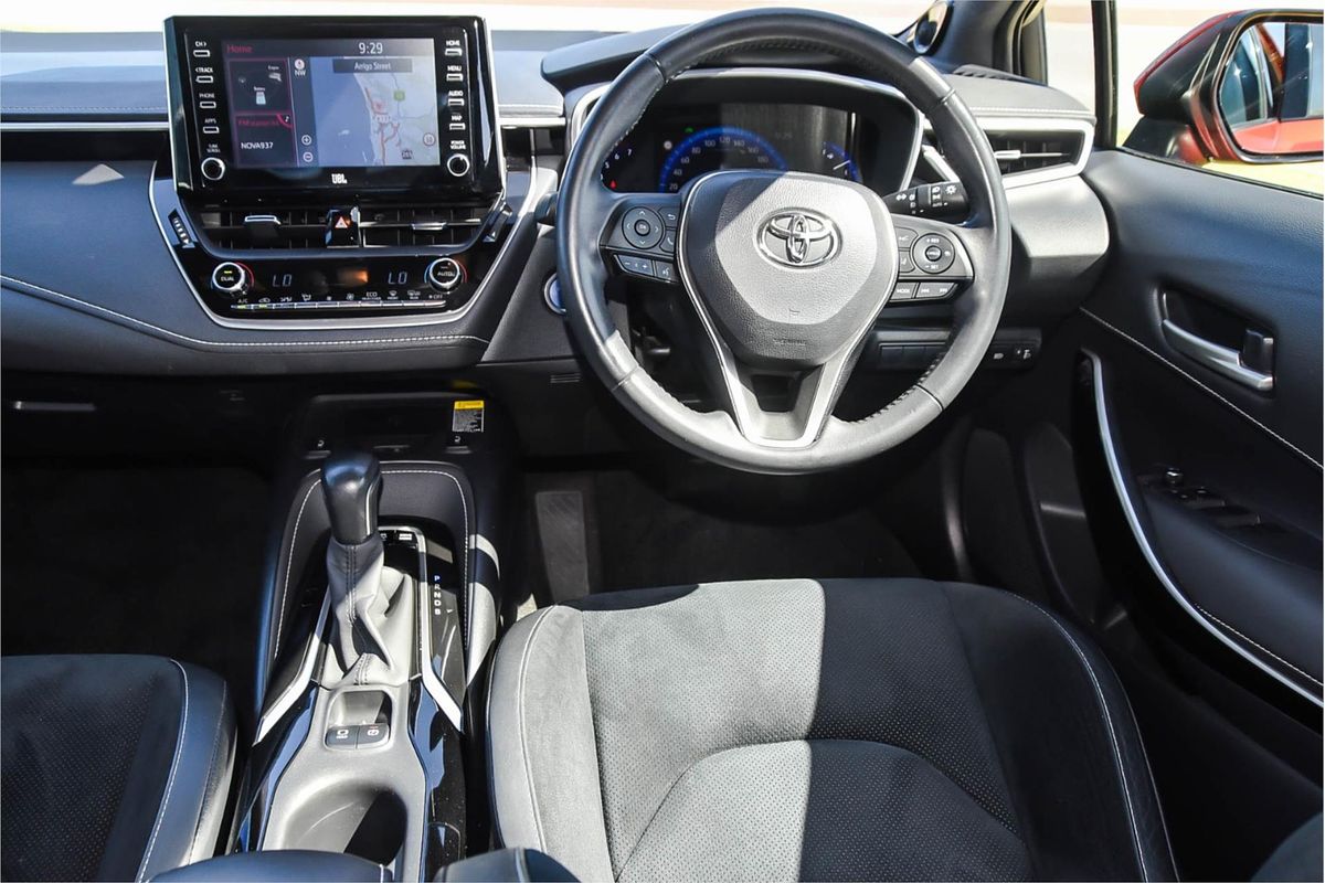 2019 Toyota Corolla ZR Hybrid ZWE211R