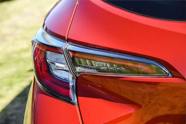 2019 Toyota Corolla ZR Hybrid ZWE211R