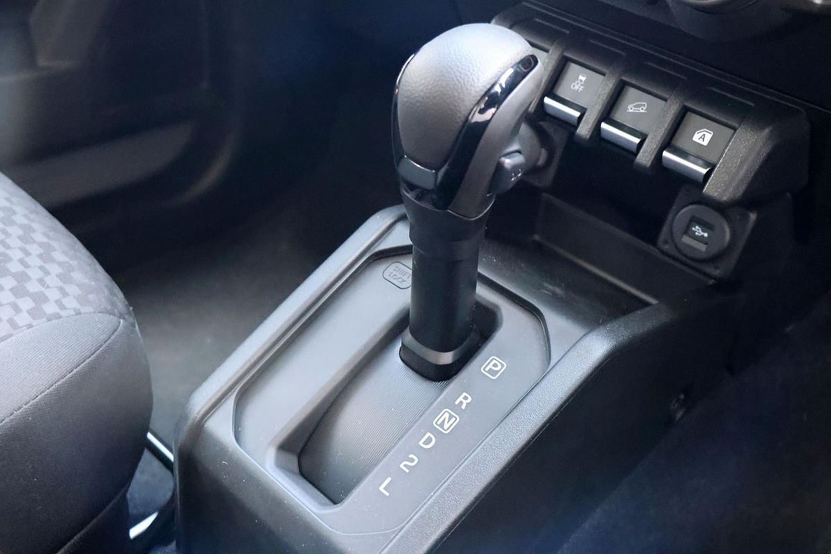 2024 Suzuki Jimny GLX GJ