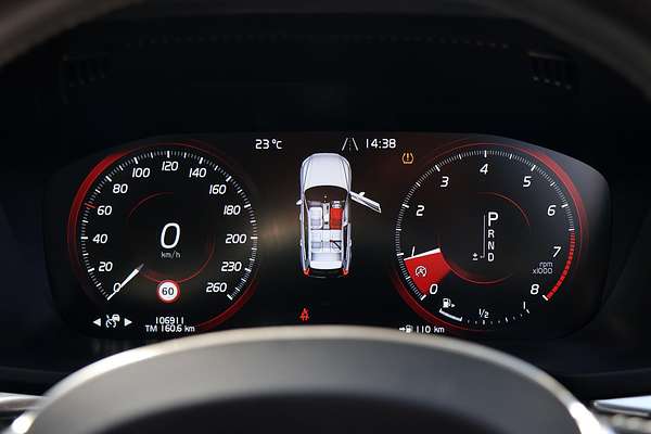 2020 Volvo XC60 T5 Momentum