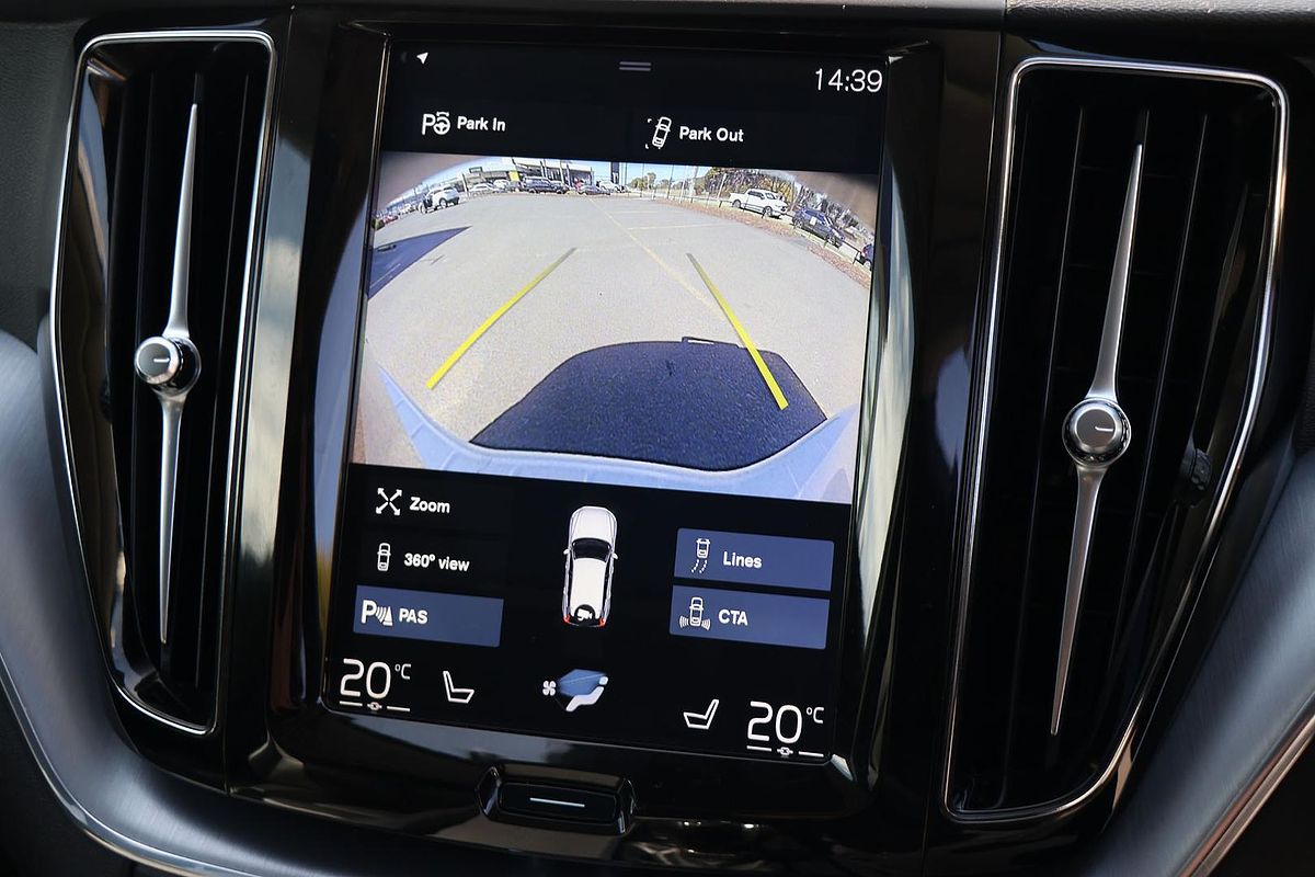 2020 Volvo XC60 T5 Momentum