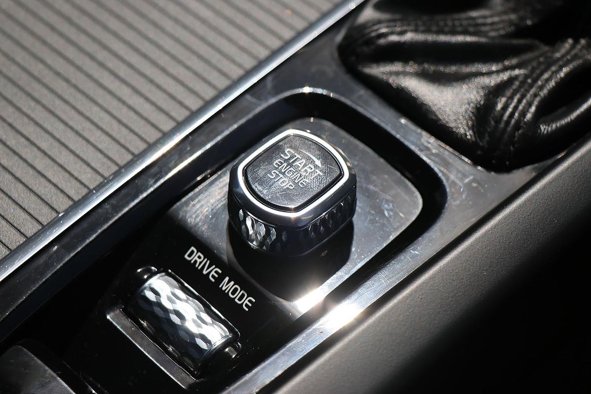 2020 Volvo XC60 T5 Momentum