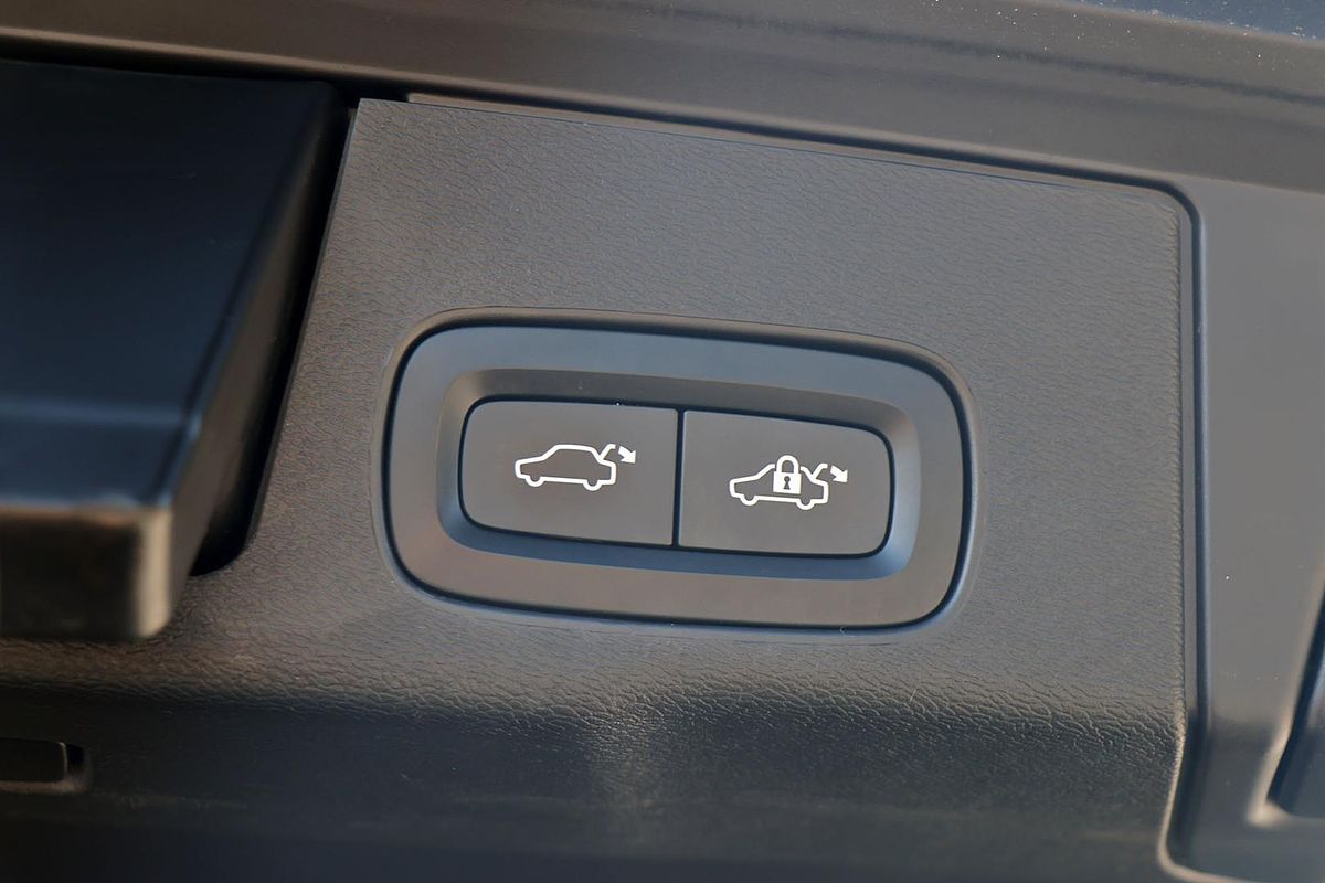 2020 Volvo XC60 T5 Momentum