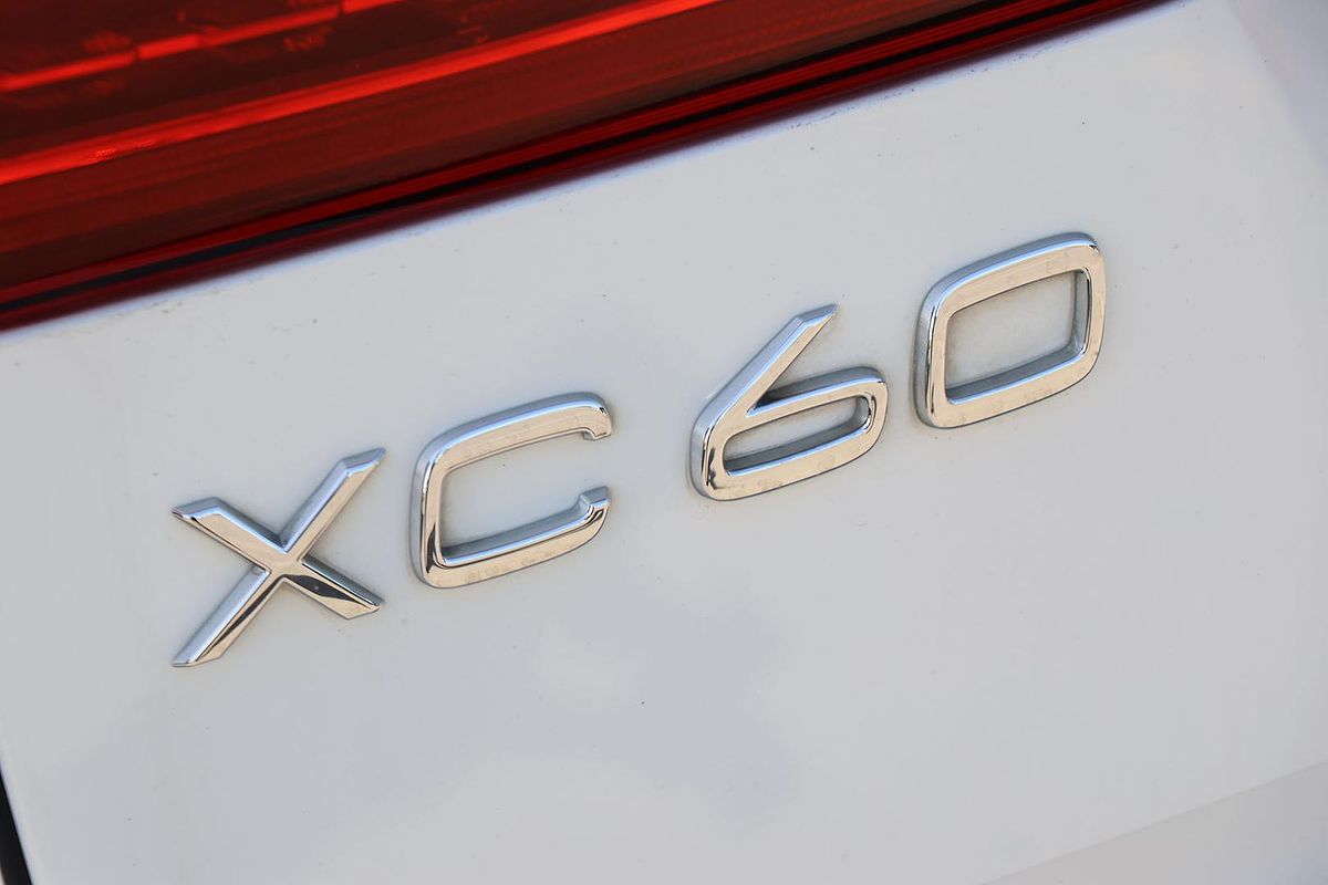 2020 Volvo XC60 T5 Momentum