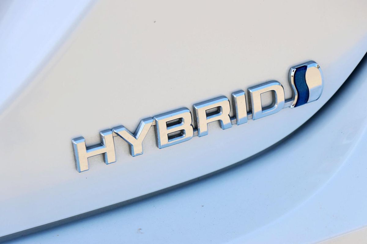 2021 Toyota Camry Ascent AXVH70R