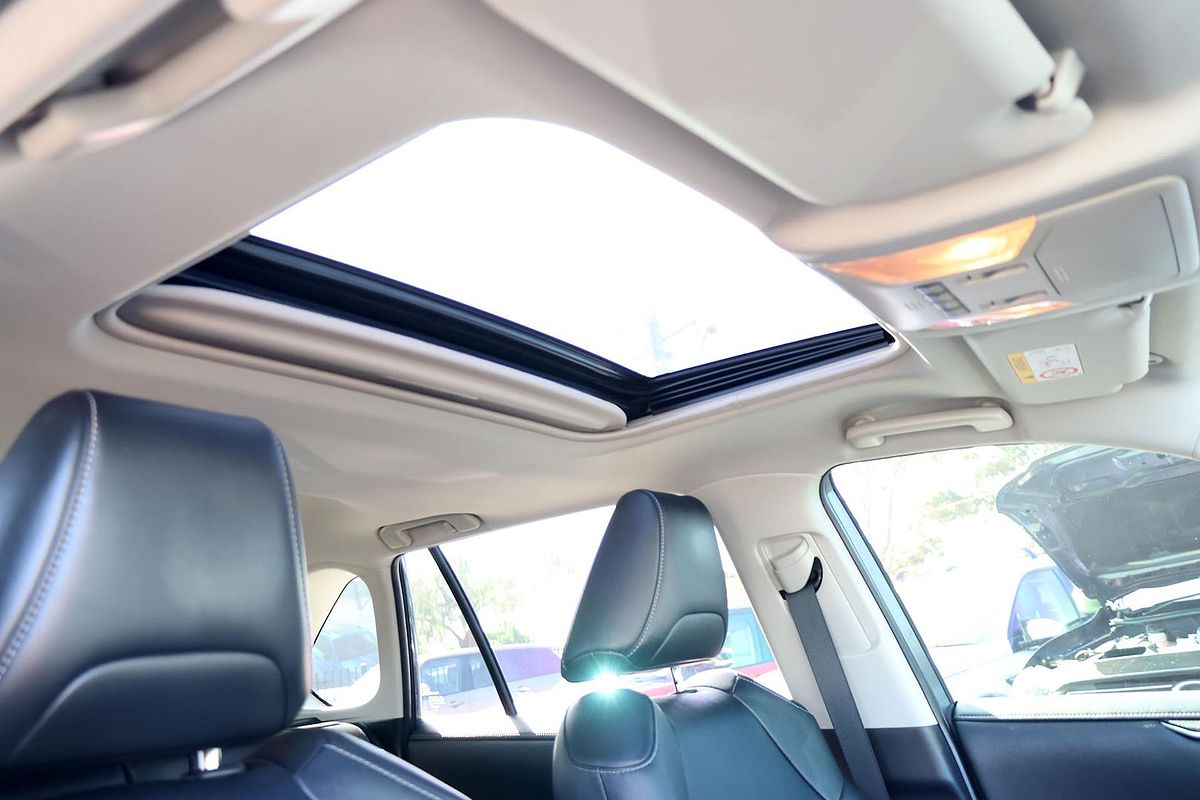 2020 Toyota RAV4 Cruiser MXAA52R