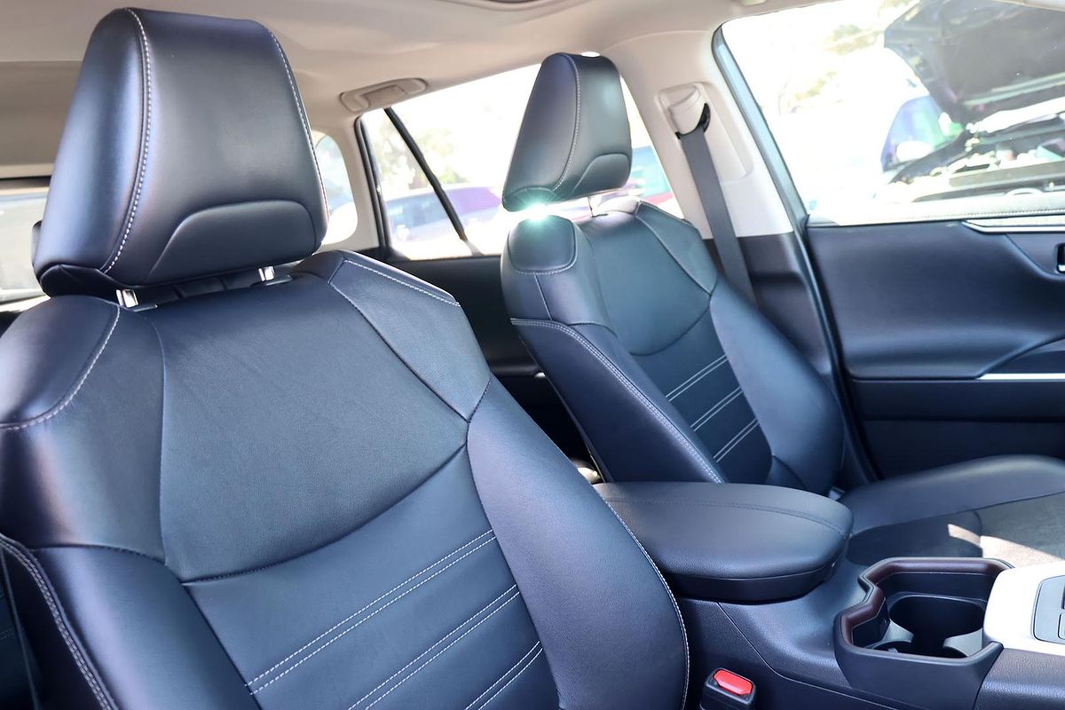 2020 Toyota RAV4 Cruiser MXAA52R