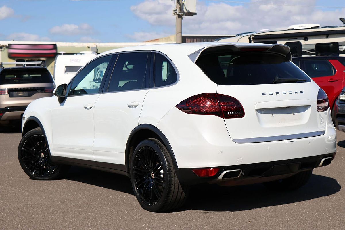 2014 Porsche Cayenne Diesel Platinum Edition 92A