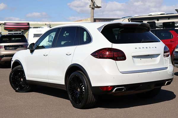 2014 Porsche Cayenne Diesel Platinum Edition 92A